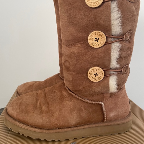 Ugg bailey button - Picture 3 of 6